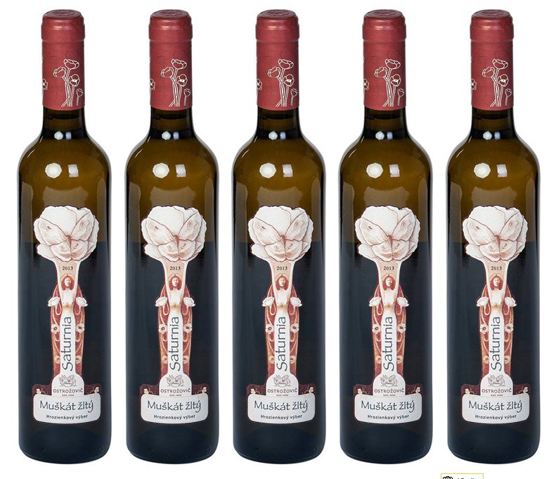 Dvojitým zlatom ocenená Saturnia z vinárstva J & J Ostrožovič na Terravino 2015