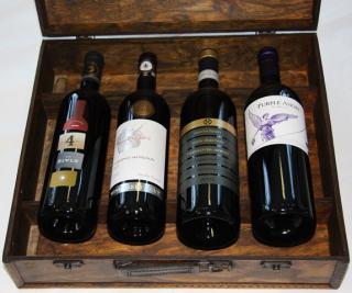 VYPREDANÉ - Krabica - Obal - Kazeta - Kufor na 4 fľaše víno drevená hnedá